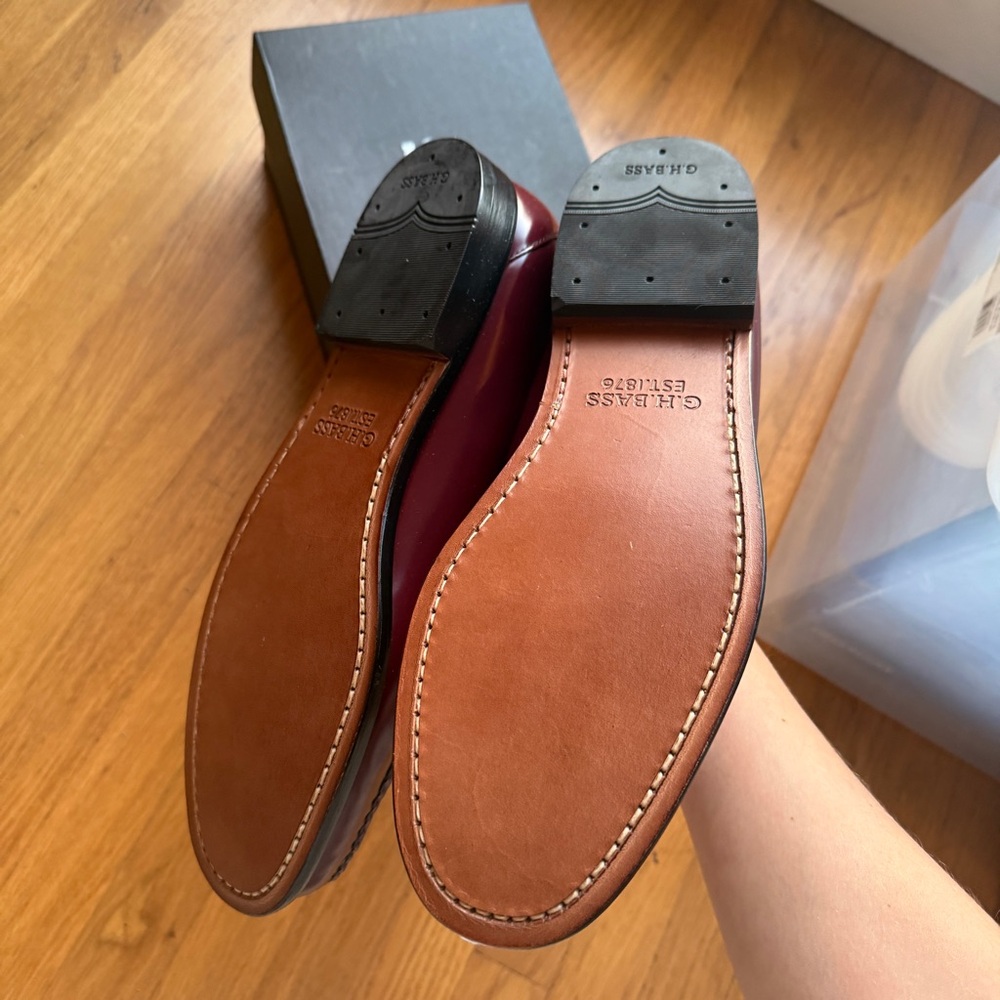 G.H. Bass & Co. Men's Burgundy and White Slip-On Loafers - Picture 6 of 6